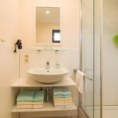 Haus Bergfrieden 公寓